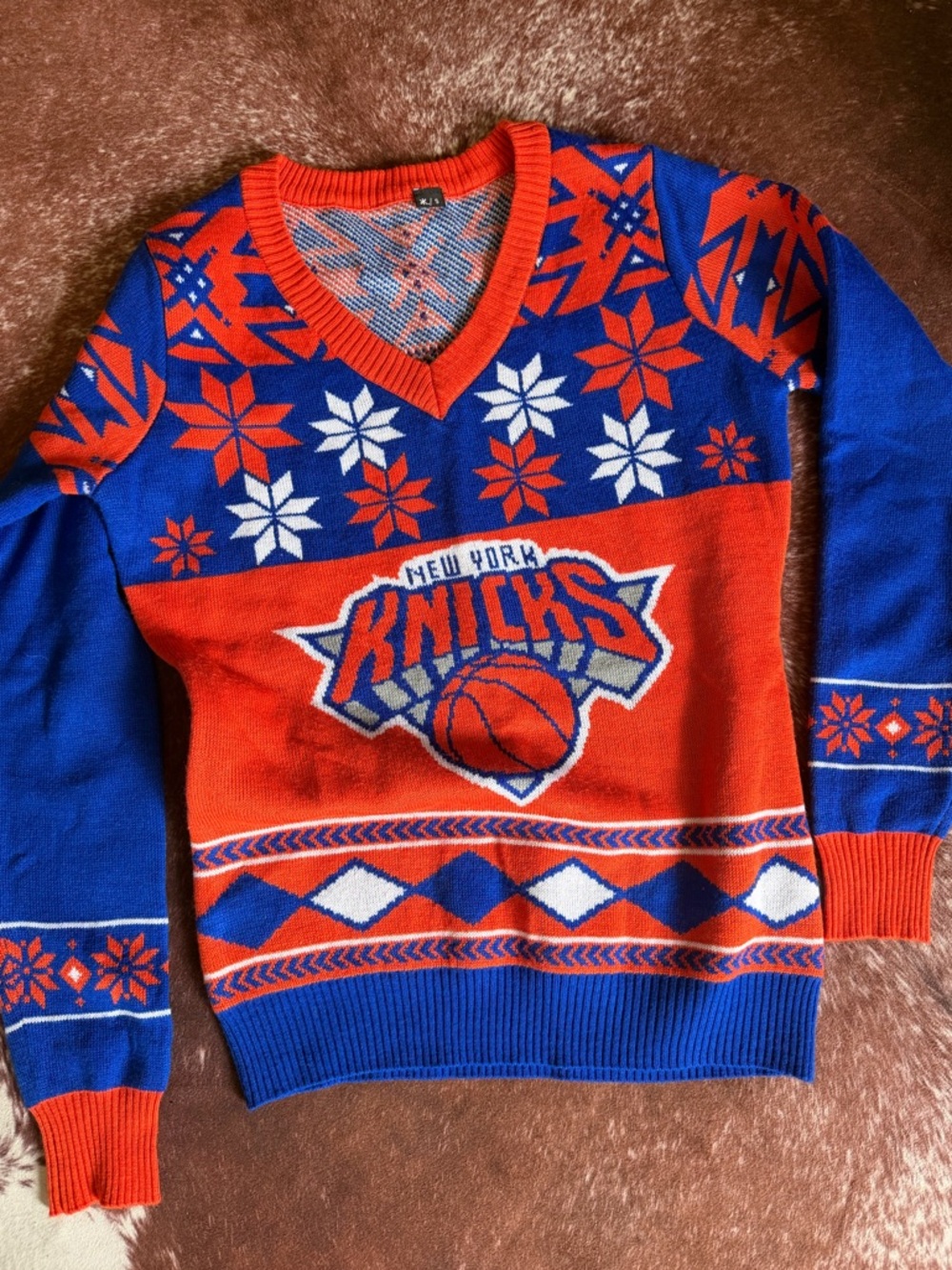NY KNICKS Ugly Sweater size Small